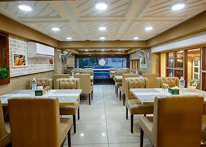 Hotel Sangam 4*