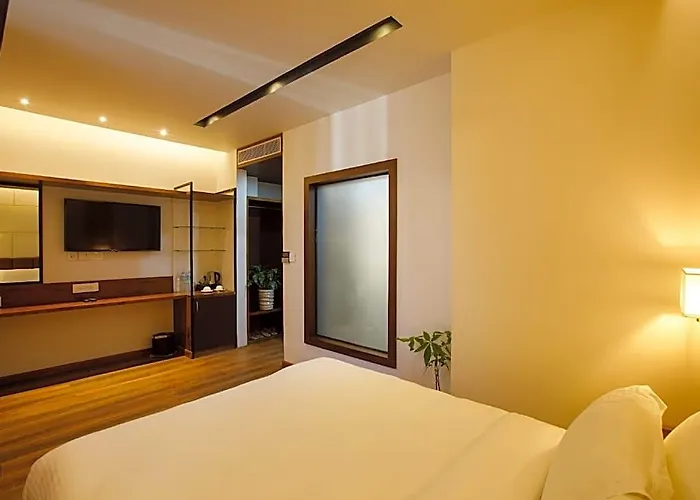 Sangam Hotel 4*